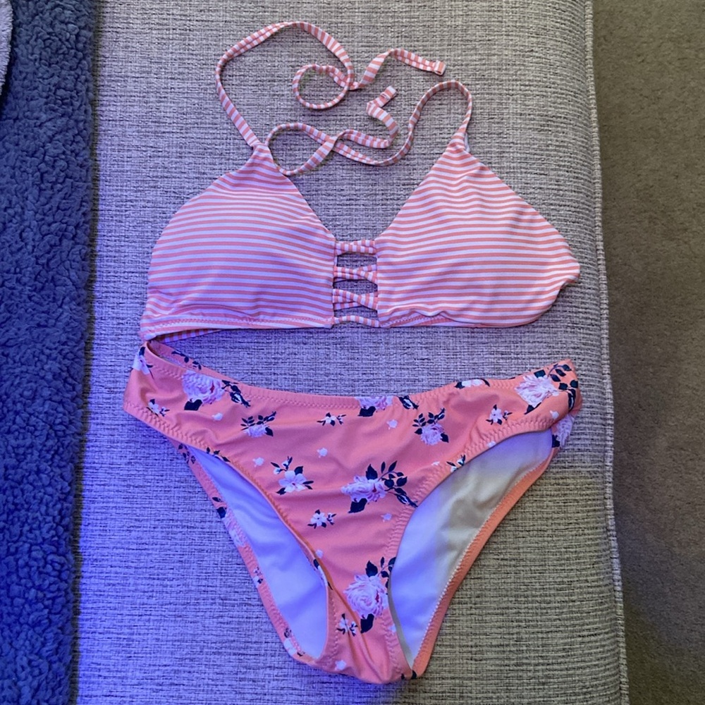 Cupshe Bikini - Picture 5 of 15